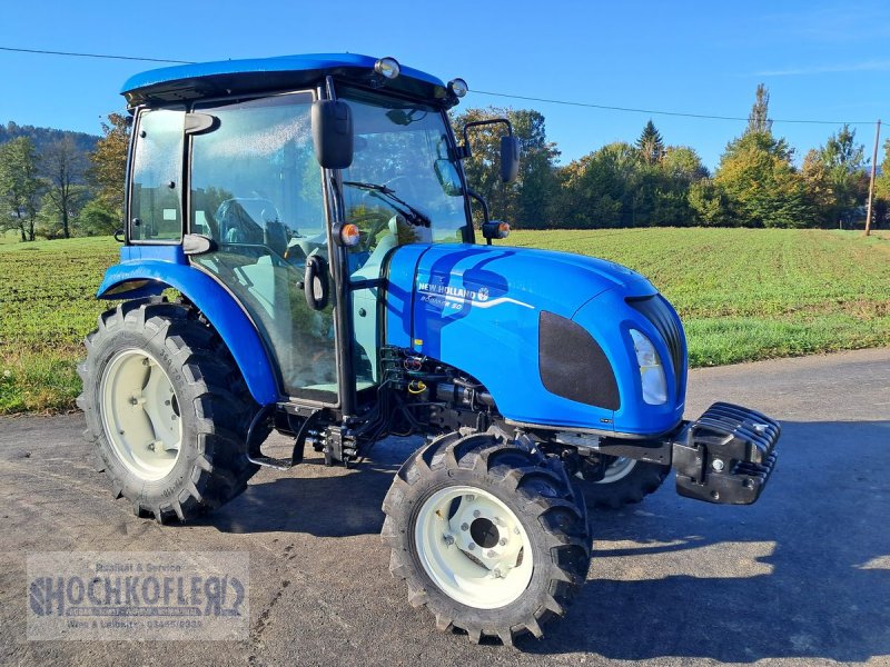 Kommunaltraktor of the type New Holland Boomer 50, Neumaschine in Wies