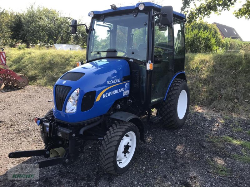 Kommunaltraktor of the type New Holland Boomer 50, Gebrauchtmaschine in Alt-Mölln