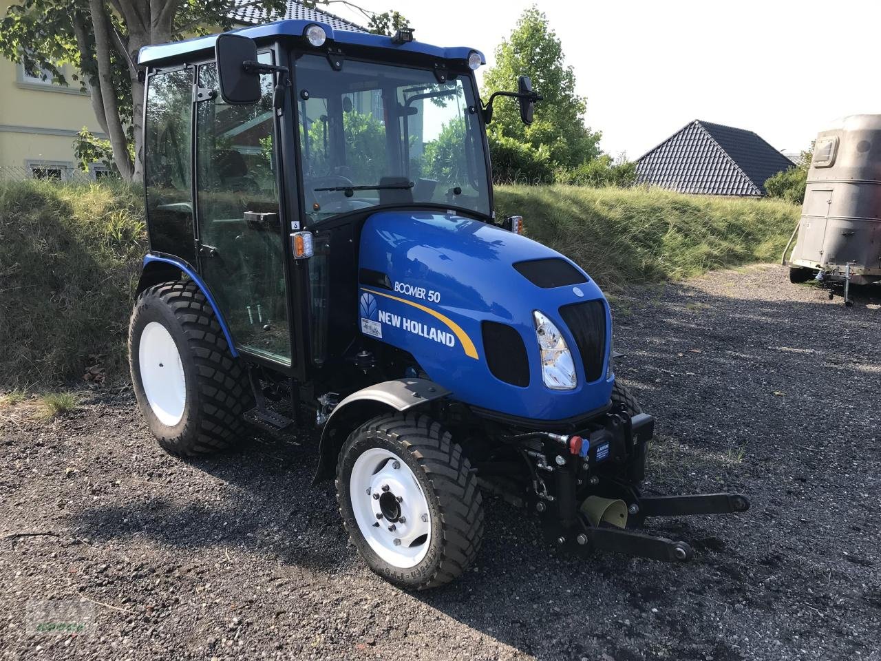 Kommunaltraktor van het type New Holland Boomer 50, Gebrauchtmaschine in Alt-Mölln (Foto 2)