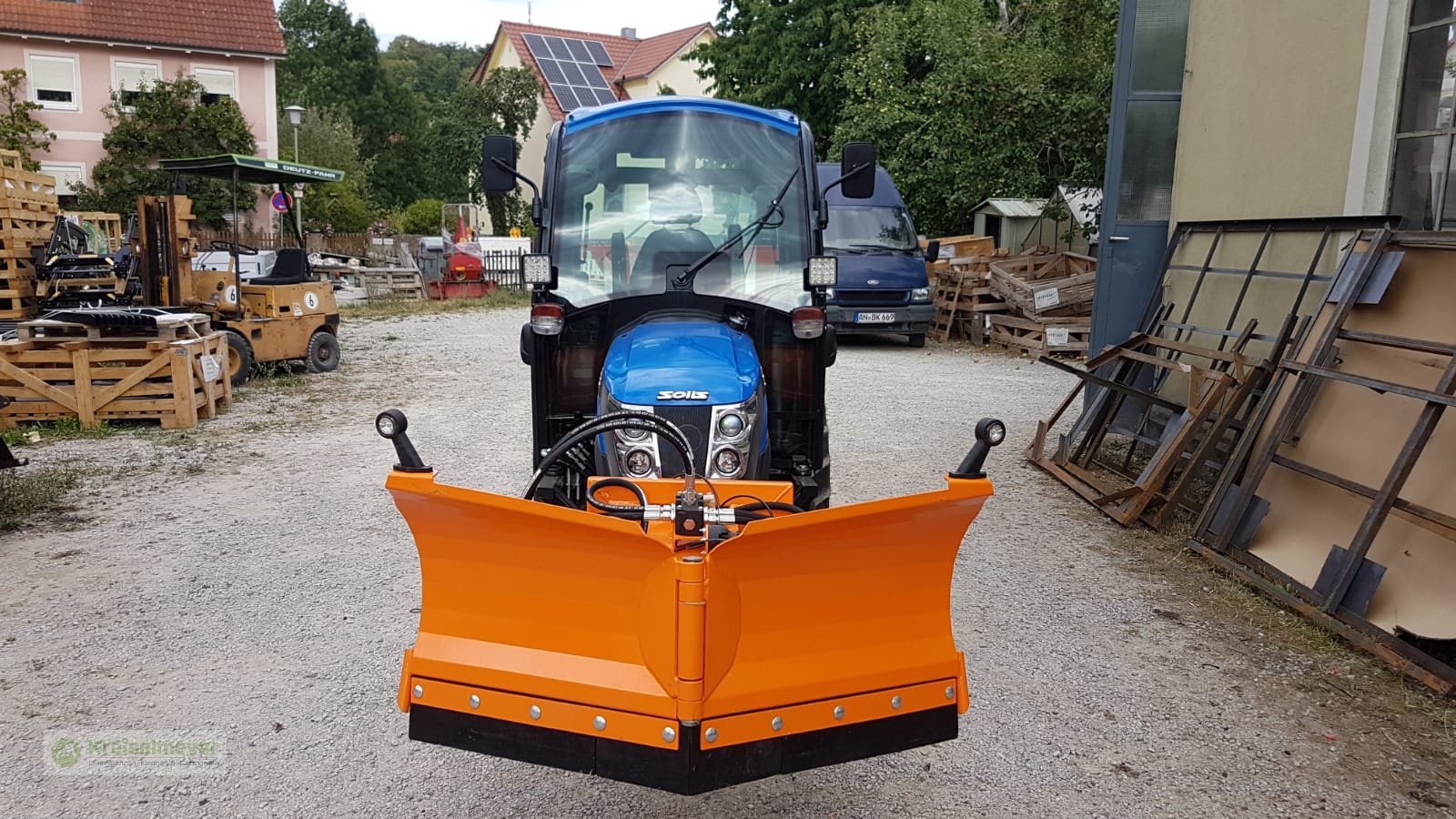 Kommunaltraktor des Typs Solis 26 HST + Kabine + V-Pflug Schneeschild + Salzstreuer + Zulassungspapiere AKTION Winterdienst, Neumaschine in Feuchtwangen (Bild 3)