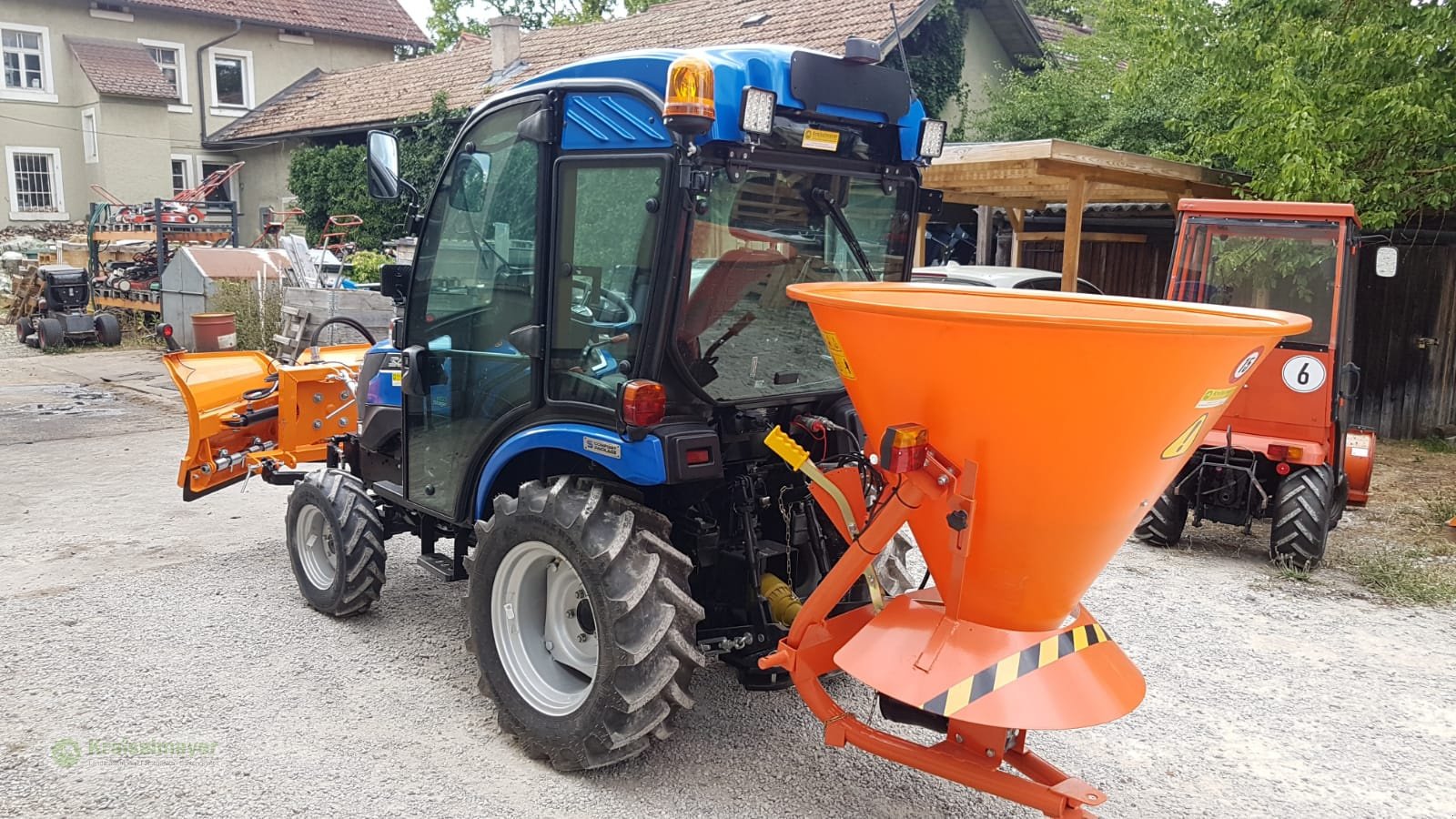 Kommunaltraktor Türe ait Solis 26 HST + Kabine + V-Pflug Schneeschild + Salzstreuer + Zulassungspapiere AKTION Winterdienst, Neumaschine içinde Feuchtwangen (resim 5)