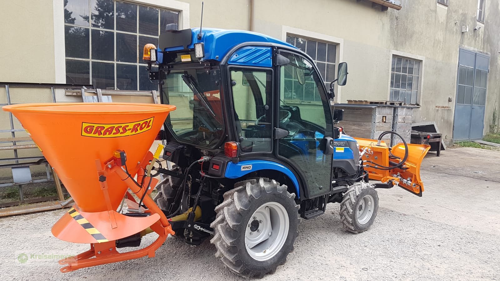 Kommunaltraktor typu Solis 26 HST + Kabine + V-Pflug Schneeschild + Salzstreuer + Zulassungspapiere AKTION Winterdienst, Neumaschine w Feuchtwangen (Zdjęcie 7)