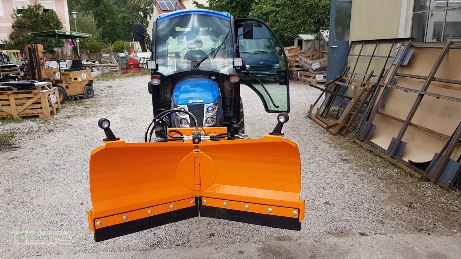 Kommunaltraktor typu Solis 26 HST + Kabine + V-Pflug Schneeschild + Salzstreuer + Zulassungspapiere AKTION Winterdienst, Neumaschine w Feuchtwangen (Zdjęcie 8)