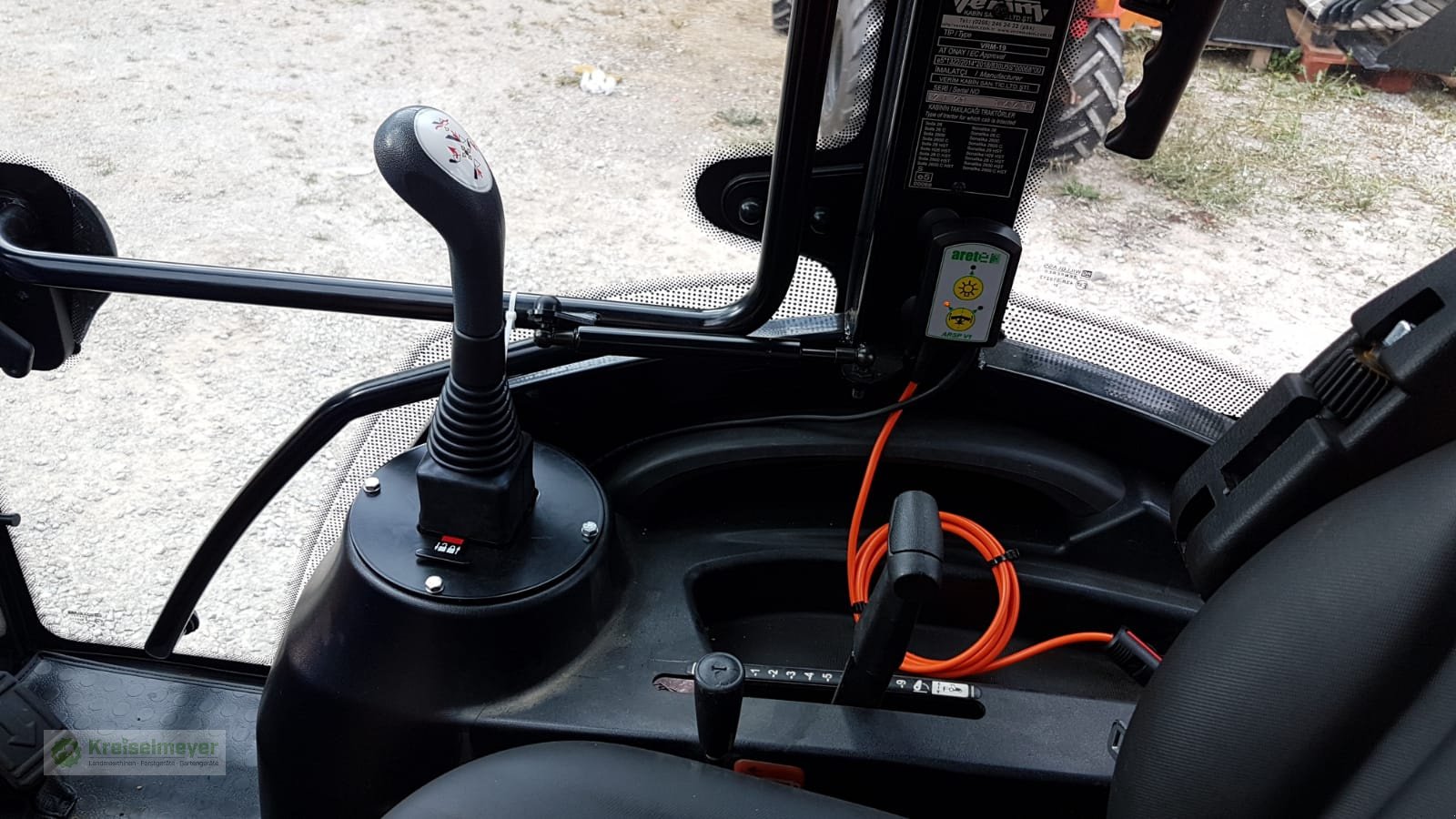 Kommunaltraktor tip Solis 26 HST + Kabine + V-Pflug Schneeschild + Salzstreuer + Zulassungspapiere AKTION Winterdienst, Neumaschine in Feuchtwangen (Poză 11)