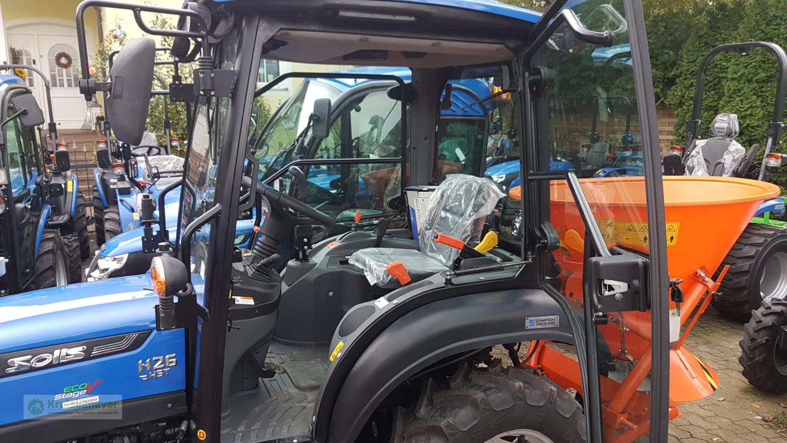 Kommunaltraktor typu Solis 26 HST Kabine Winterpaket + Schneeräumschild + Salzstreuer + Straßenzulassung Aktion, Neumaschine w Feuchtwangen (Zdjęcie 3)