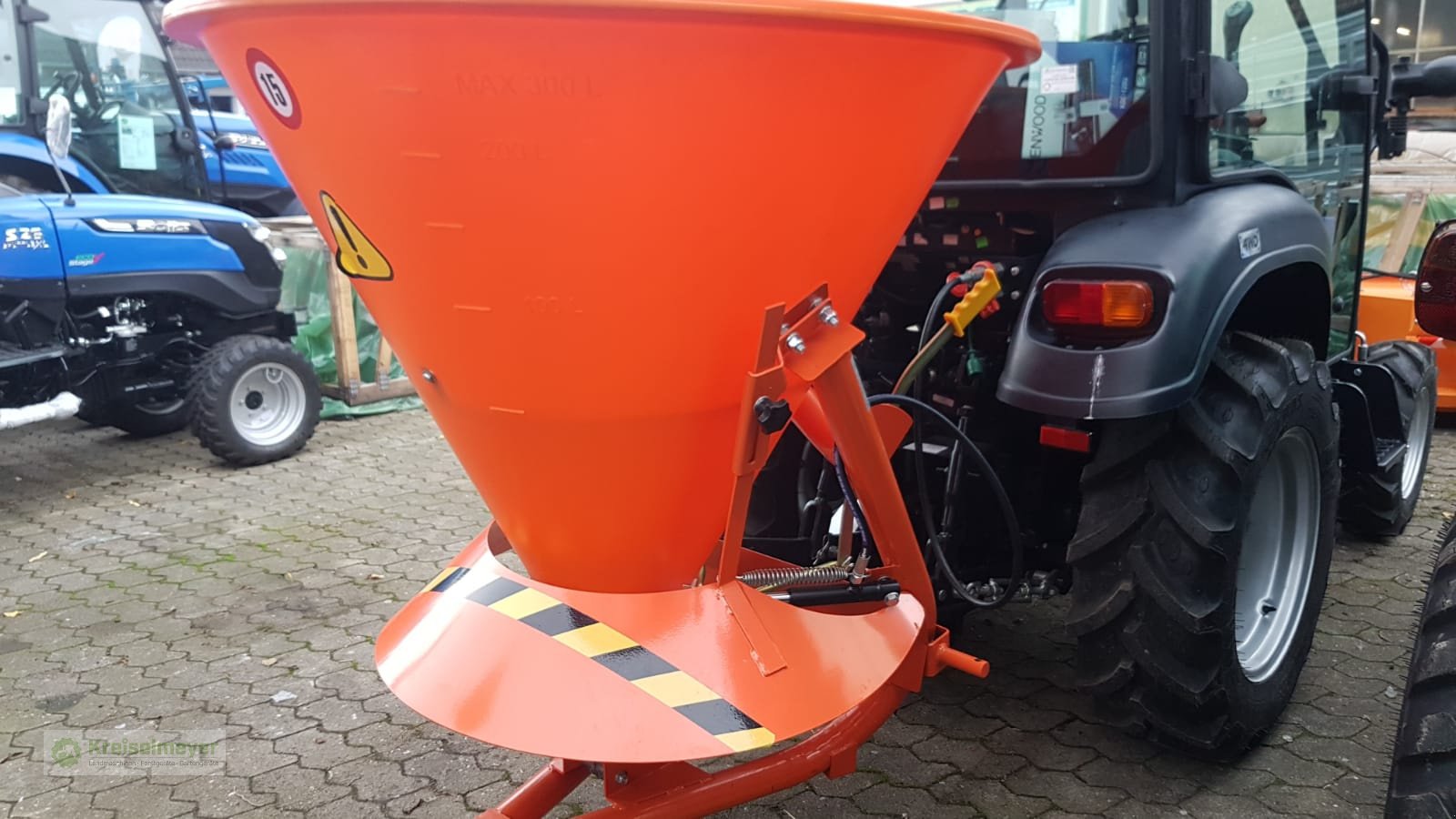 Kommunaltraktor a típus Solis 26 HST Kabine Winterpaket + Schneeräumschild + Salzstreuer + Straßenzulassung Aktion, Neumaschine ekkor: Feuchtwangen (Kép 9)