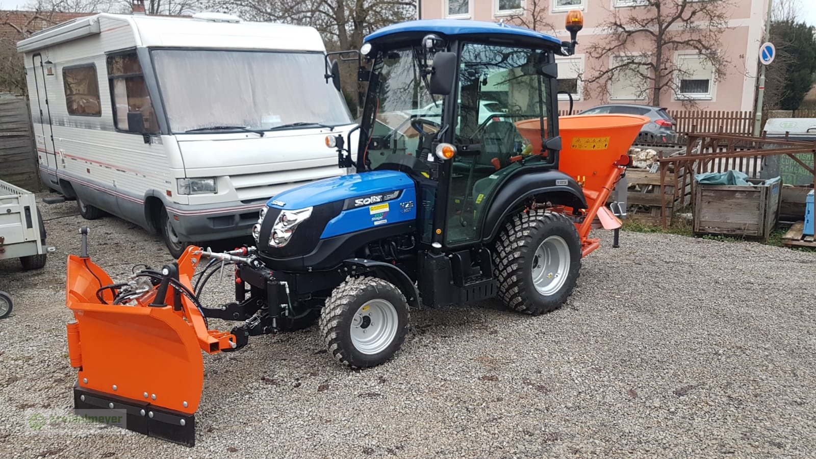 Kommunaltraktor типа Solis 26 HST Kabine Winterpaket Vario V-Schneepflug Allrad + StVZO-Zulassung NEU, Neumaschine в Feuchtwangen (Фотография 3)