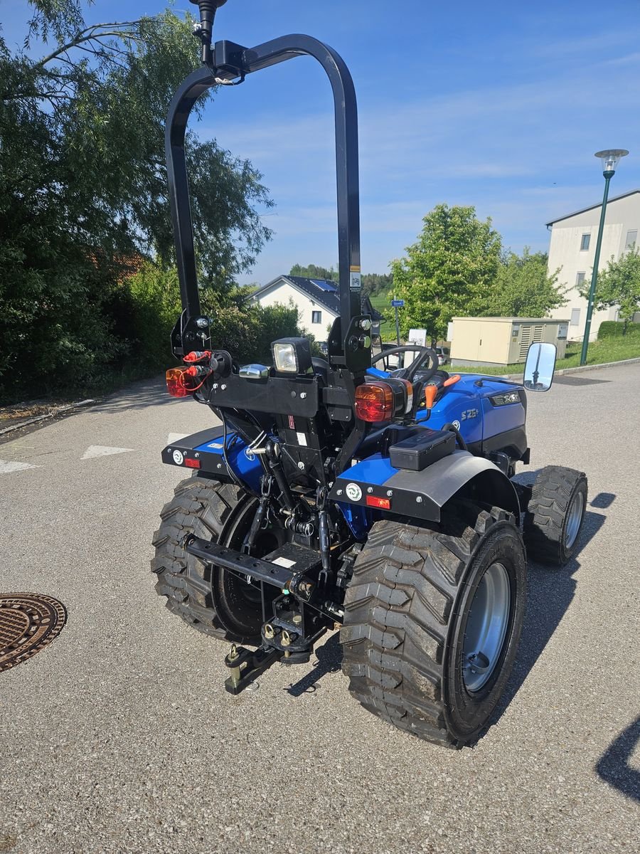 Kommunaltraktor typu Solis 26 - Kompakttraktor mit Seitenschaltung, Neumaschine v Gallspach (Obrázek 25)