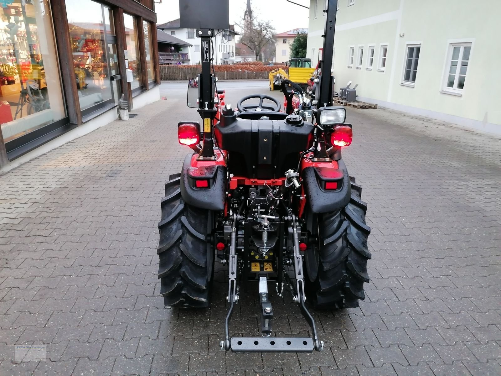 Kommunaltraktor tipa Sonstige TAFE 6028M, Neumaschine u Obing (Slika 2)