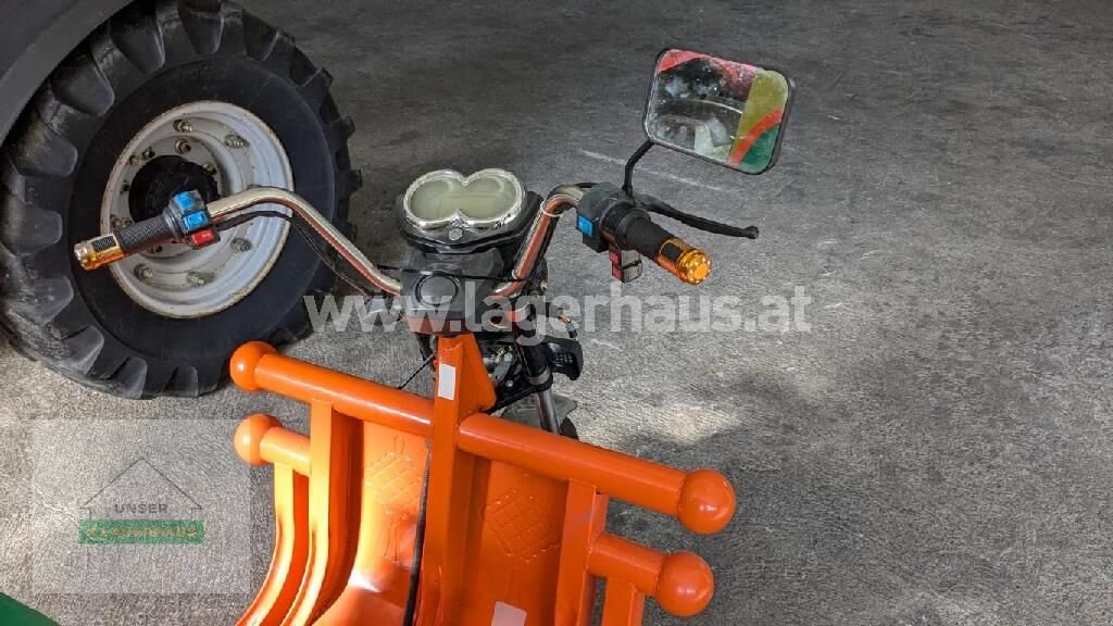 Kommunaltraktor Türe ait Sonstige TUK TUK, Gebrauchtmaschine içinde Schlitters (resim 4)