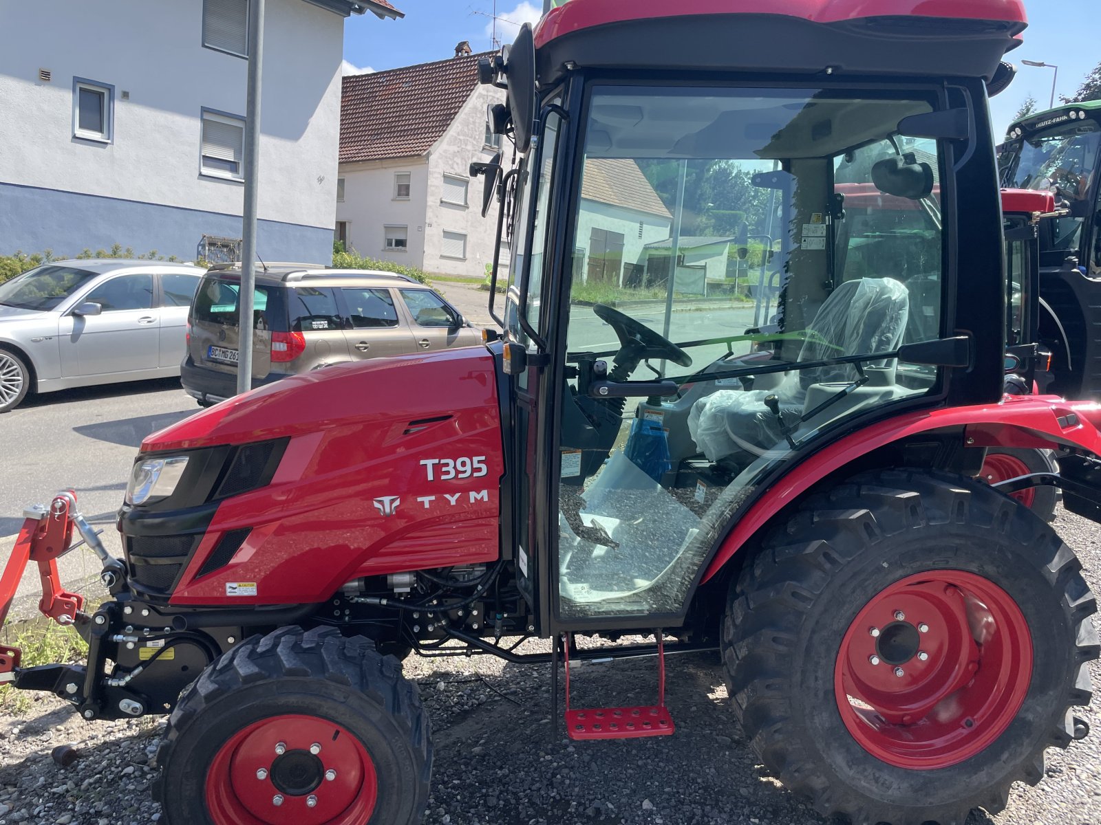 Kommunaltraktor Türe ait TYM T 395 SH, Neumaschine içinde Ochsenhausen (resim 2)