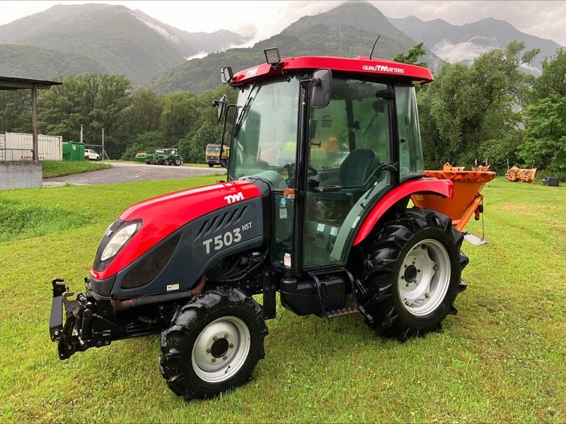 Kommunaltraktor des Typs TYM T503 HST, Gebrauchtmaschine in Arbedo (Bild 2)