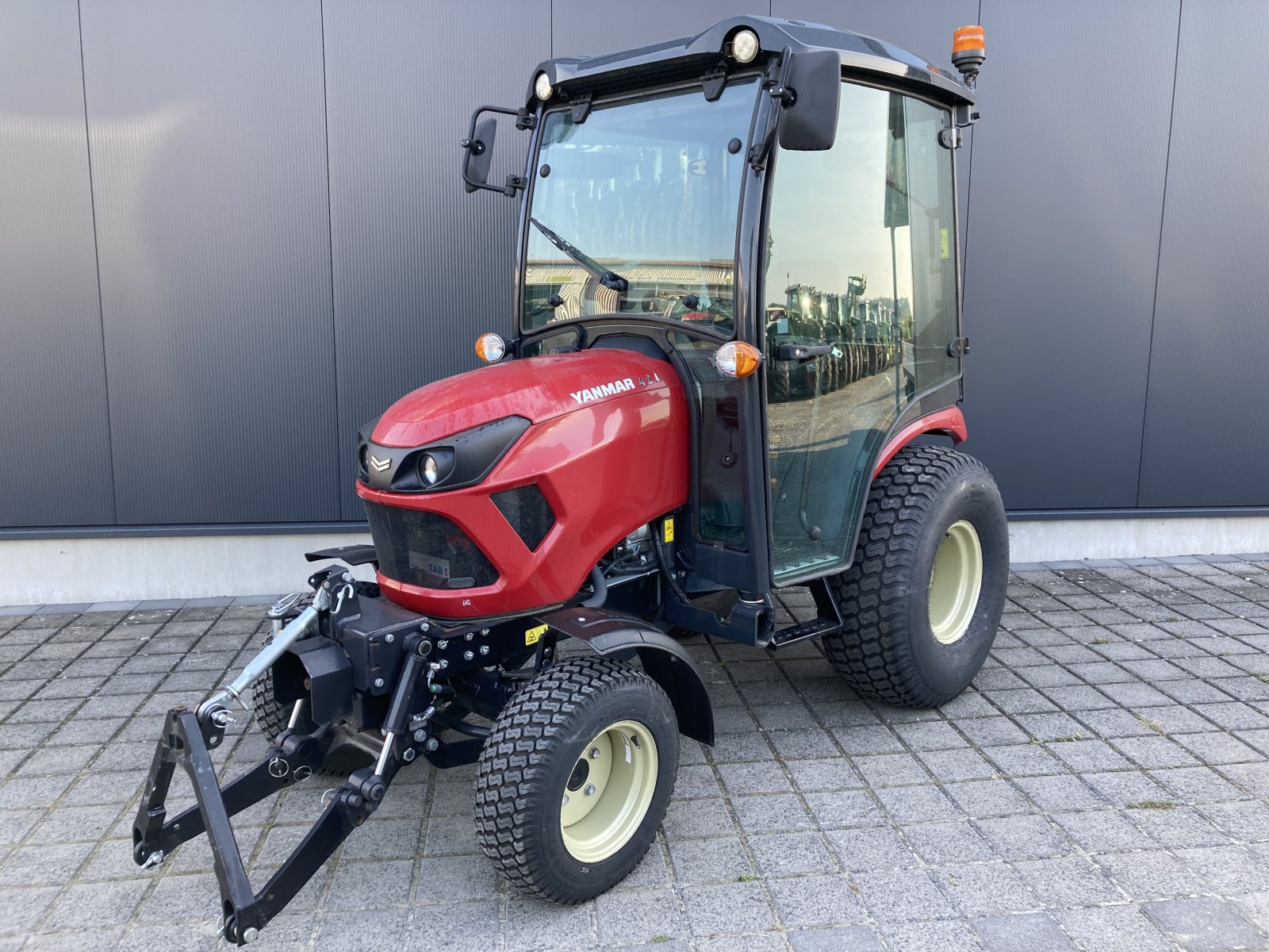 Kommunaltraktor van het type Yanmar SA 424, Gebrauchtmaschine in Wülfershausen an der Saale (Foto 1)