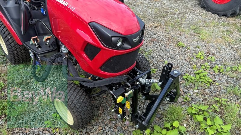 Kommunaltraktor of the type Yanmar SA221 OHNE KABINE, Neumaschine in Bayreuth-Wolfsbach (Picture 3)