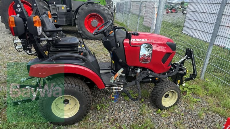 Kommunaltraktor of the type Yanmar SA221 OHNE KABINE, Neumaschine in Bayreuth-Wolfsbach (Picture 1)