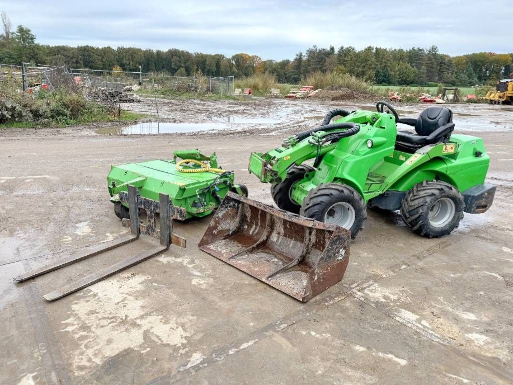 Kompaktlader of the type Avant M635 - 3 Attachments Included / Quick Coupler, Gebrauchtmaschine in Veldhoven (Picture 1)