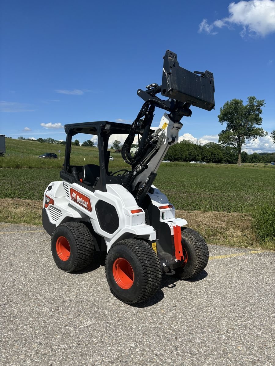 Kompaktlader du type Bobcat L28, Neumaschine en Wallern (Photo 1)