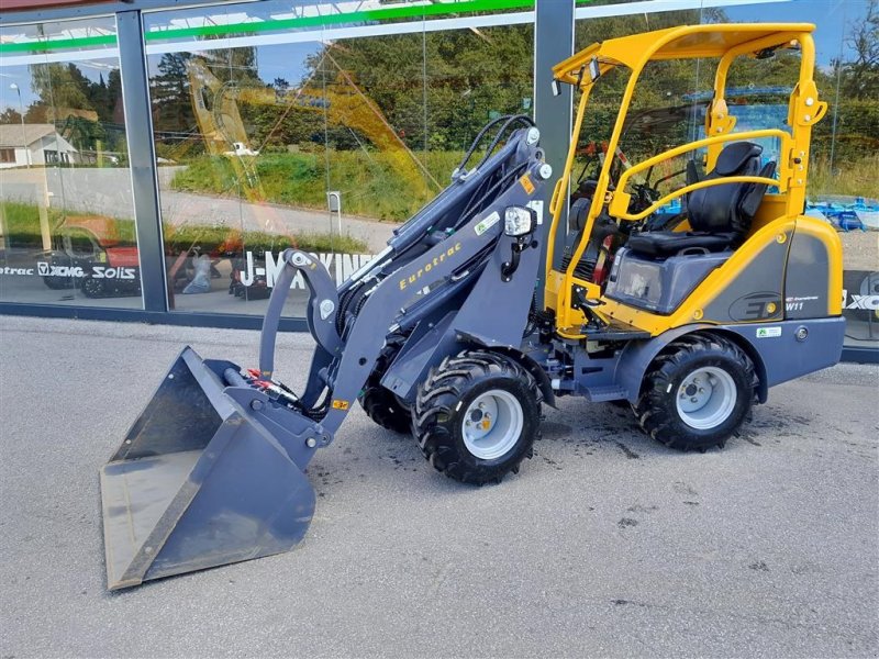 Kompaktlader of the type Eurotrac W11 HØJ ARM, Gebrauchtmaschine in Rødekro