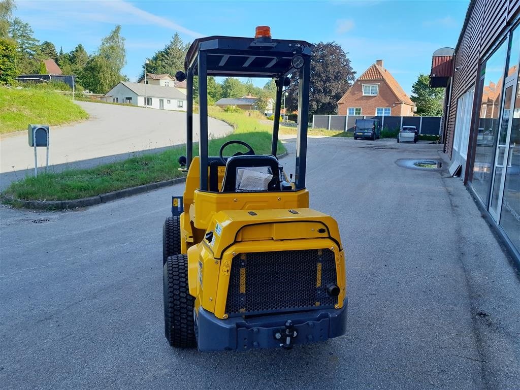 Kompaktlader du type Eurotrac W11 TELESKOB, Gebrauchtmaschine en Rødekro (Photo 4)