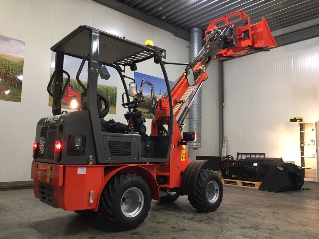 Kompaktlader van het type Everun ER1000 Telescooplader, Neumaschine in Dronten (Foto 2)