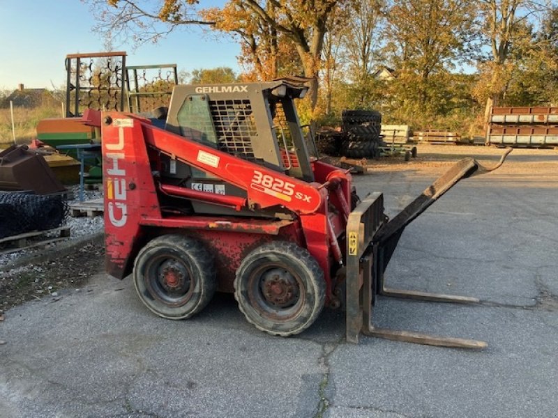 Kompaktlader des Typs Gehl 3825 SX, Gebrauchtmaschine in Odense SV