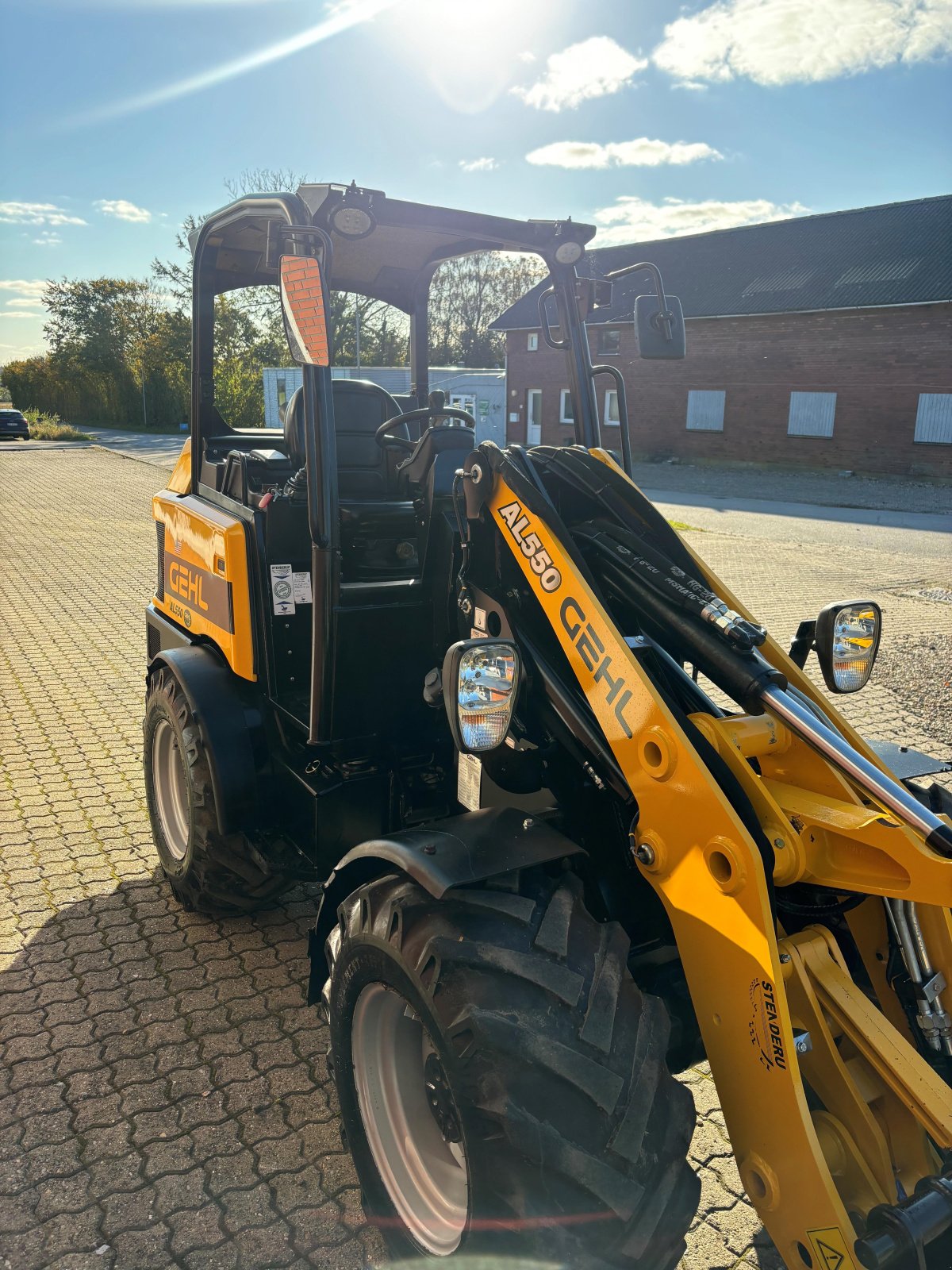 Kompaktlader van het type Gehl AL550 4 POST, Gebrauchtmaschine in Rødding (Foto 7)