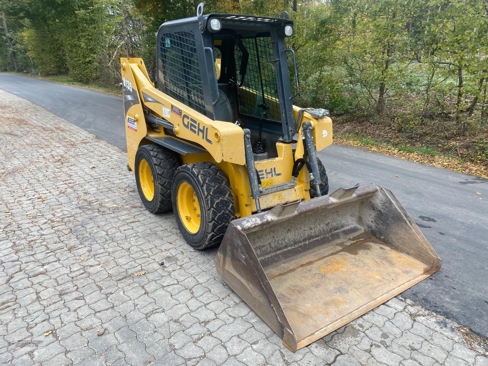 Kompaktlader typu Gehl R 135, Gebrauchtmaschine v Deutsch - Goritz (Obrázek 5)