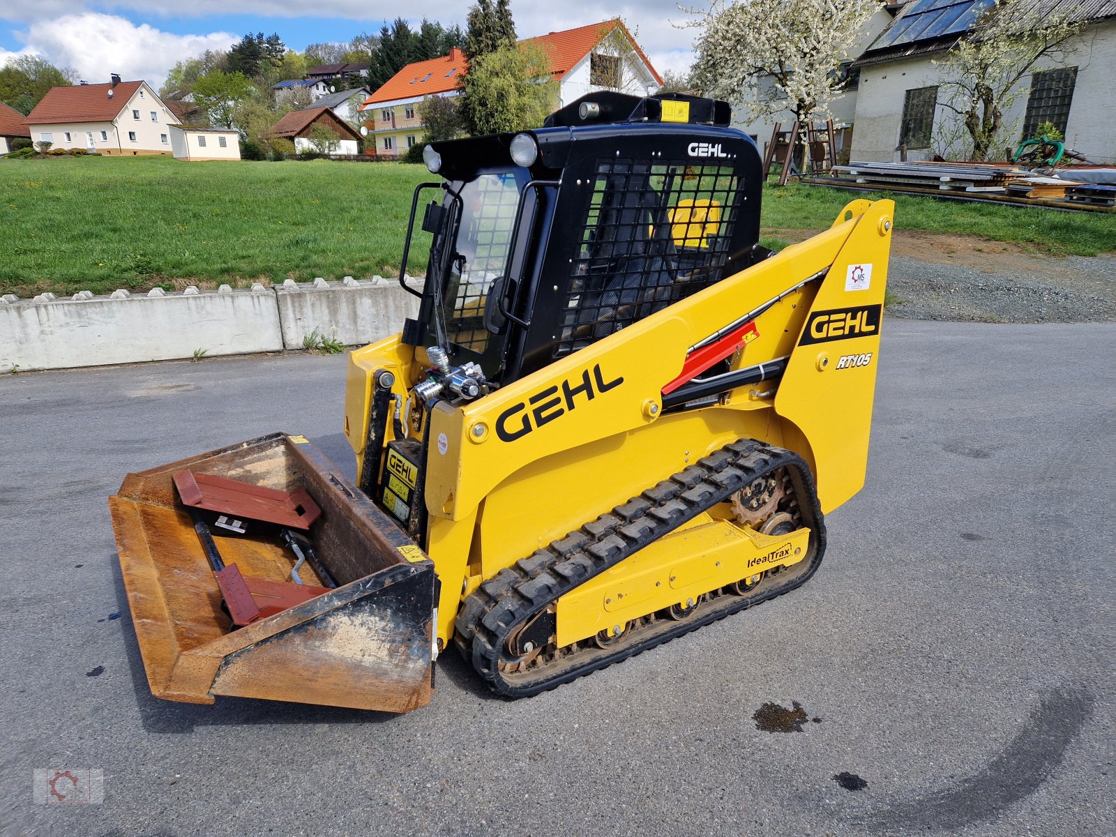 Kompaktlader del tipo Gehl RT 105 Kompaktlader Kettenfahrwerk Vollkabine Heizung Euroaufnahme, Gebrauchtmaschine en Tiefenbach (Imagen 3)