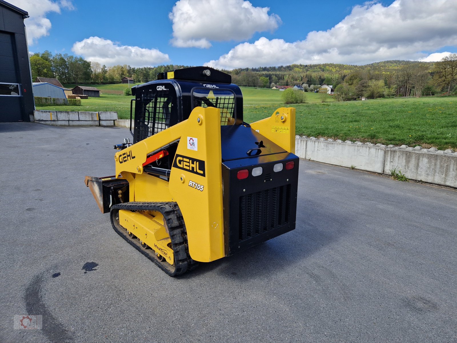 Kompaktlader tip Gehl RT 105 Kompaktlader Kettenfahrwerk Vollkabine Heizung Euroaufnahme, Gebrauchtmaschine in Tiefenbach (Poză 4)