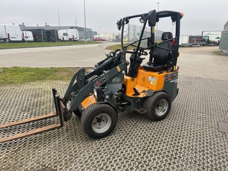 Kompaktlader tipa GiANT D254SW, Gebrauchtmaschine u Tilst (Slika 1)