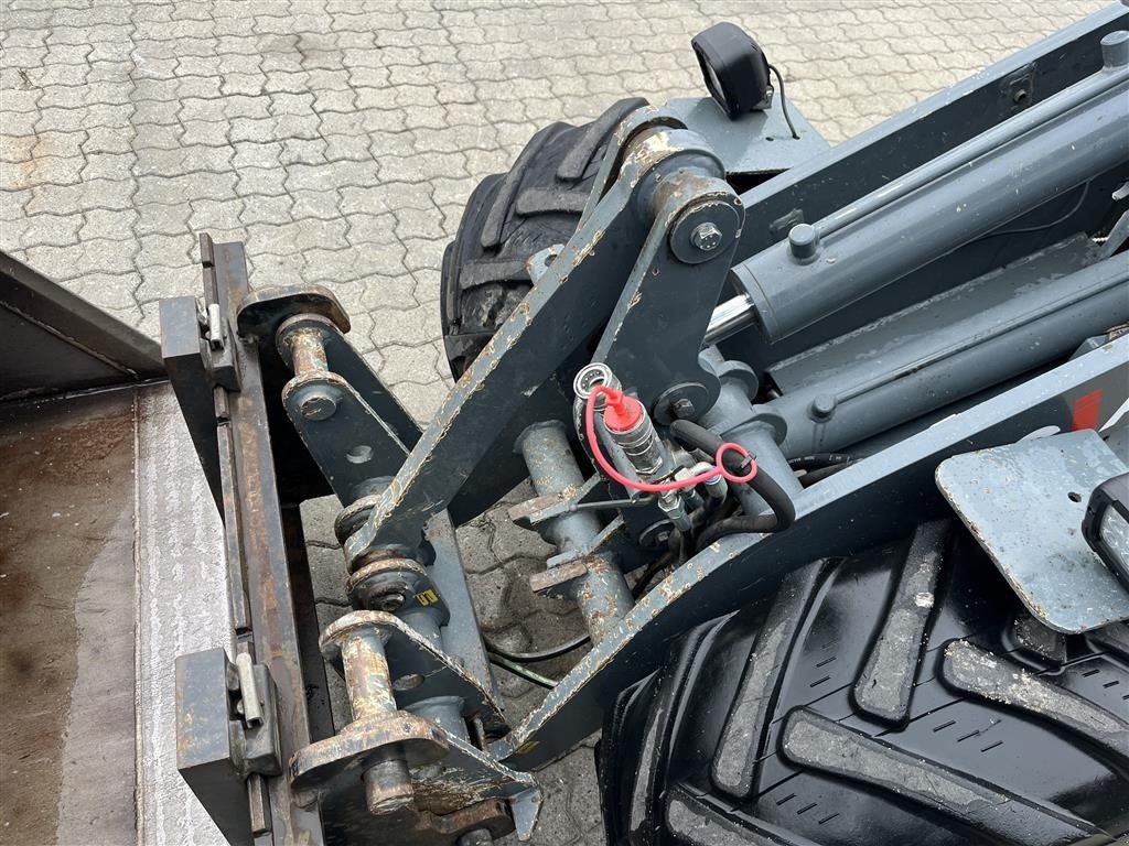 Kompaktlader tip GiANT D263SW Xtra med skovl og gafler, Gebrauchtmaschine in Rønnede (Poză 8)