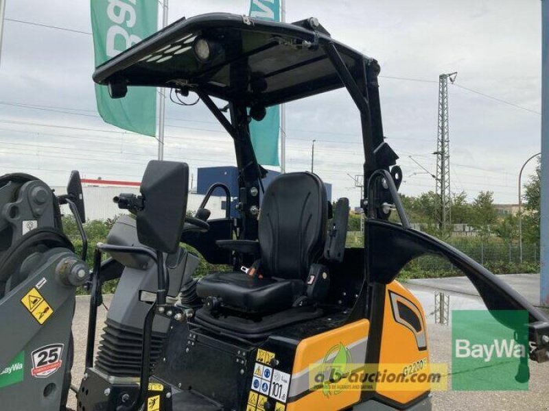 Kompaktlader типа GiANT G 2200 E  ELEKTRO-HOFLADER, Gebrauchtmaschine в Obertraubling (Фотография 11)