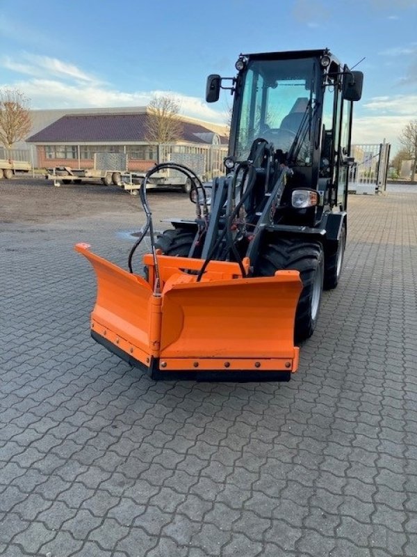 Kompaktlader del tipo GiANT G2300 HD G2300 xtra HD med sneplov, Gebrauchtmaschine en Nørresundby (Imagen 3)