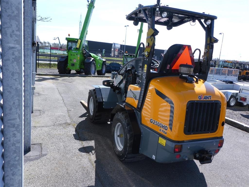 Kompaktlader typu GiANT G2500 HD X-tra centralsmørring, Gebrauchtmaschine v Nørresundby (Obrázok 6)