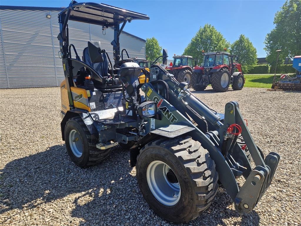 Kompaktlader des Typs GiANT G2500 HD X-tra, Gebrauchtmaschine in Jelling (Bild 3)