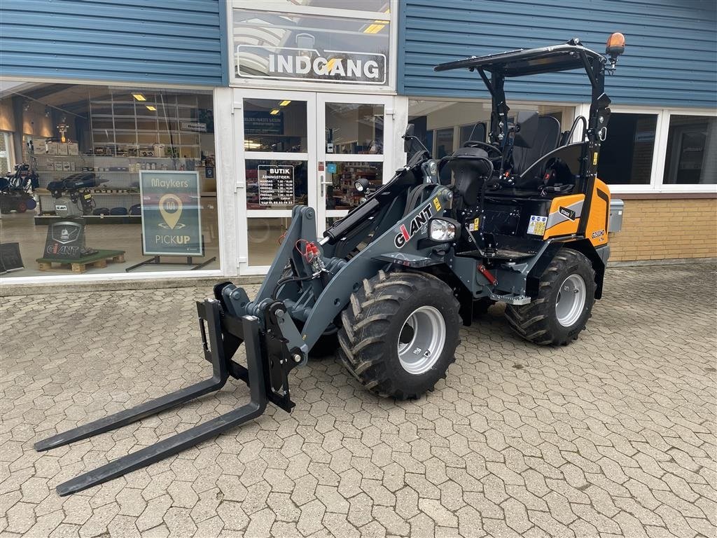 Kompaktlader tipa GiANT G2500 HD X-tra, Gebrauchtmaschine u Tommerup (Slika 3)