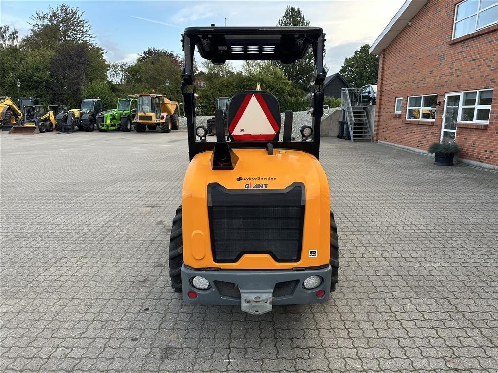 Kompaktlader van het type GiANT G2700 HD+ x-tra, Gebrauchtmaschine in Gjerlev J. (Foto 6)