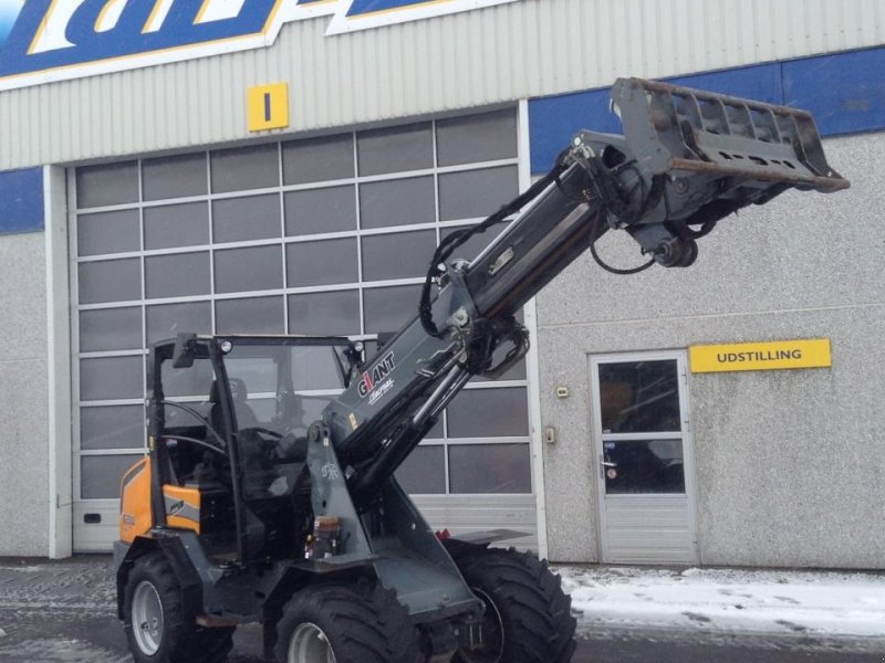 Kompaktlader des Typs GiANT G3500 tele minilæsser, Gebrauchtmaschine in Brønderslev (Bild 1)