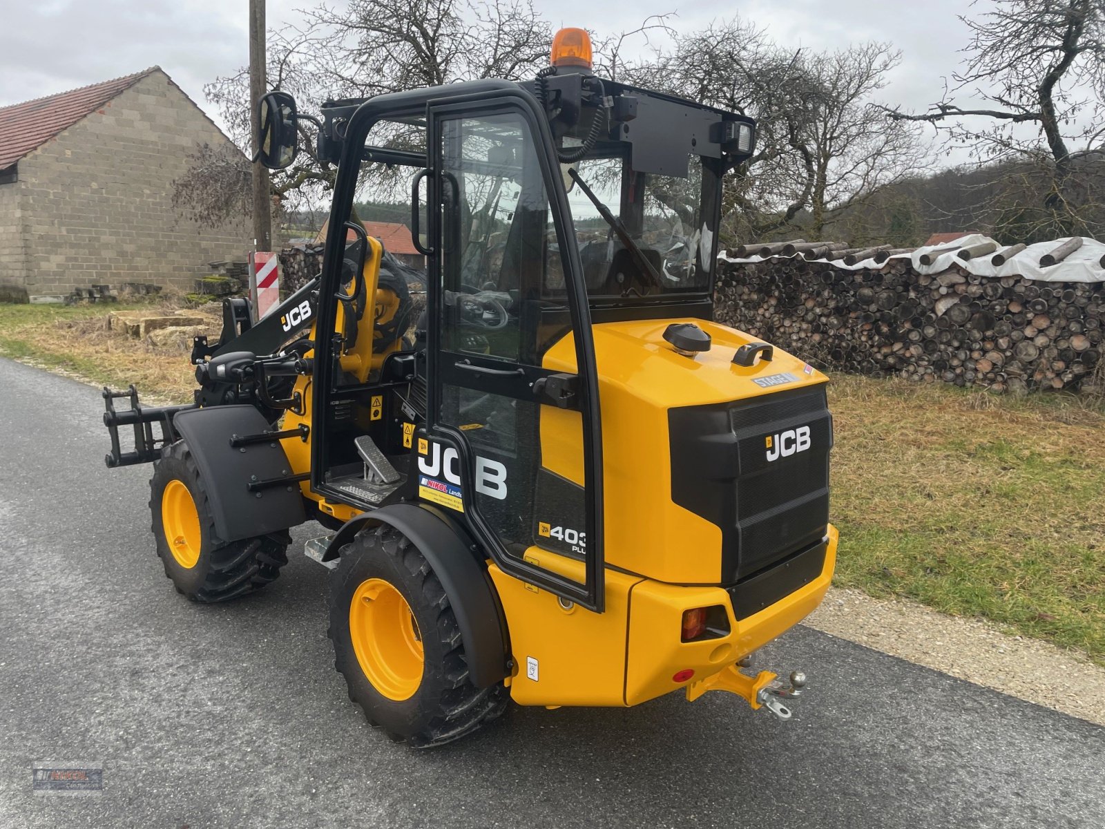 Kompaktlader του τύπου JCB 403 Agri Plus, Gebrauchtmaschine σε Lichtenfels (Φωτογραφία 4)