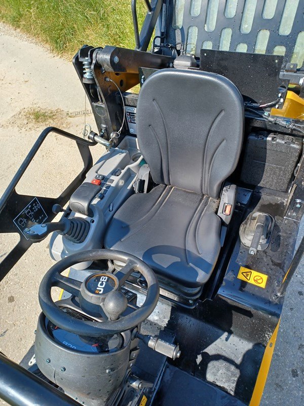 Kompaktlader typu JCB 403 Agri, Ausstellungsmaschine v Hindelbank (Obrázok 5)