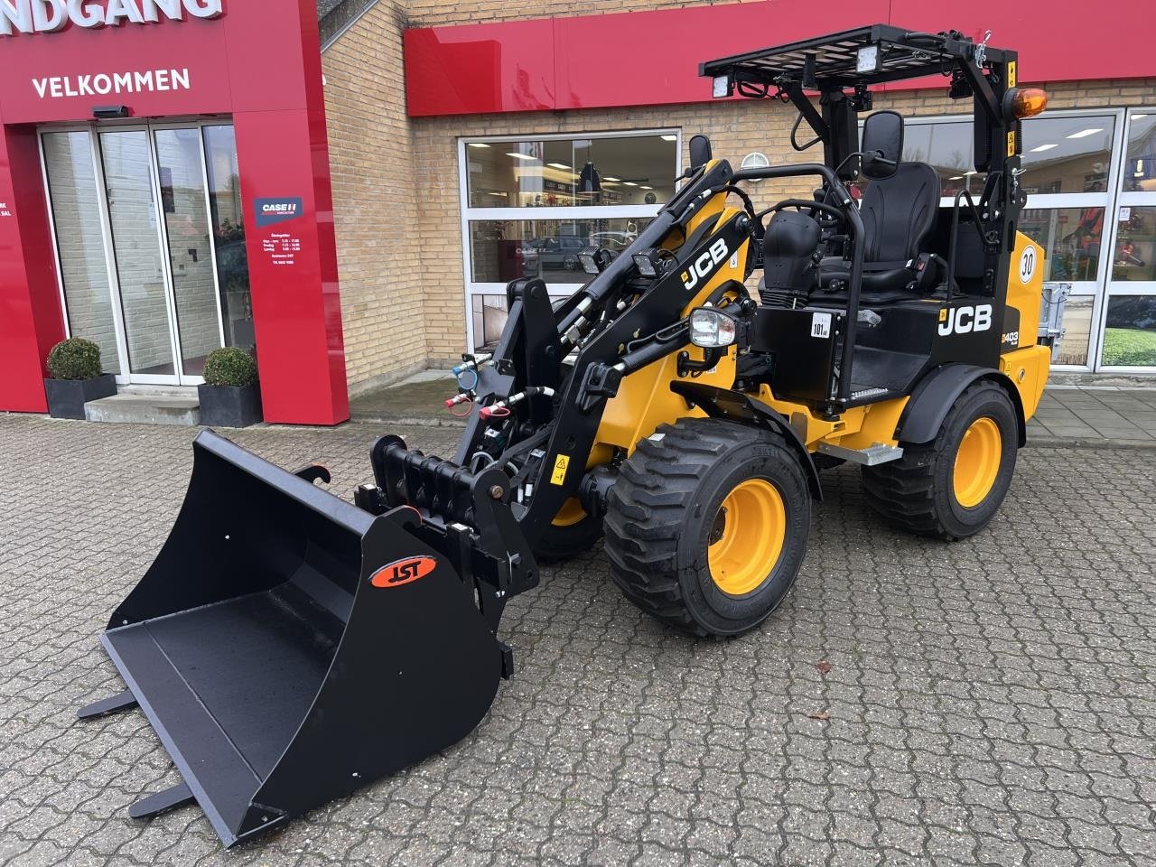 Kompaktlader типа JCB 403 PLUS AGRI, Gebrauchtmaschine в Viborg (Фотография 2)