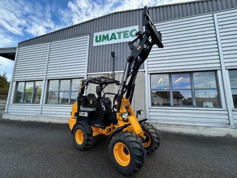 Kompaktlader van het type JCB 403 PLUS, Ausstellungsmaschine in Domdidier