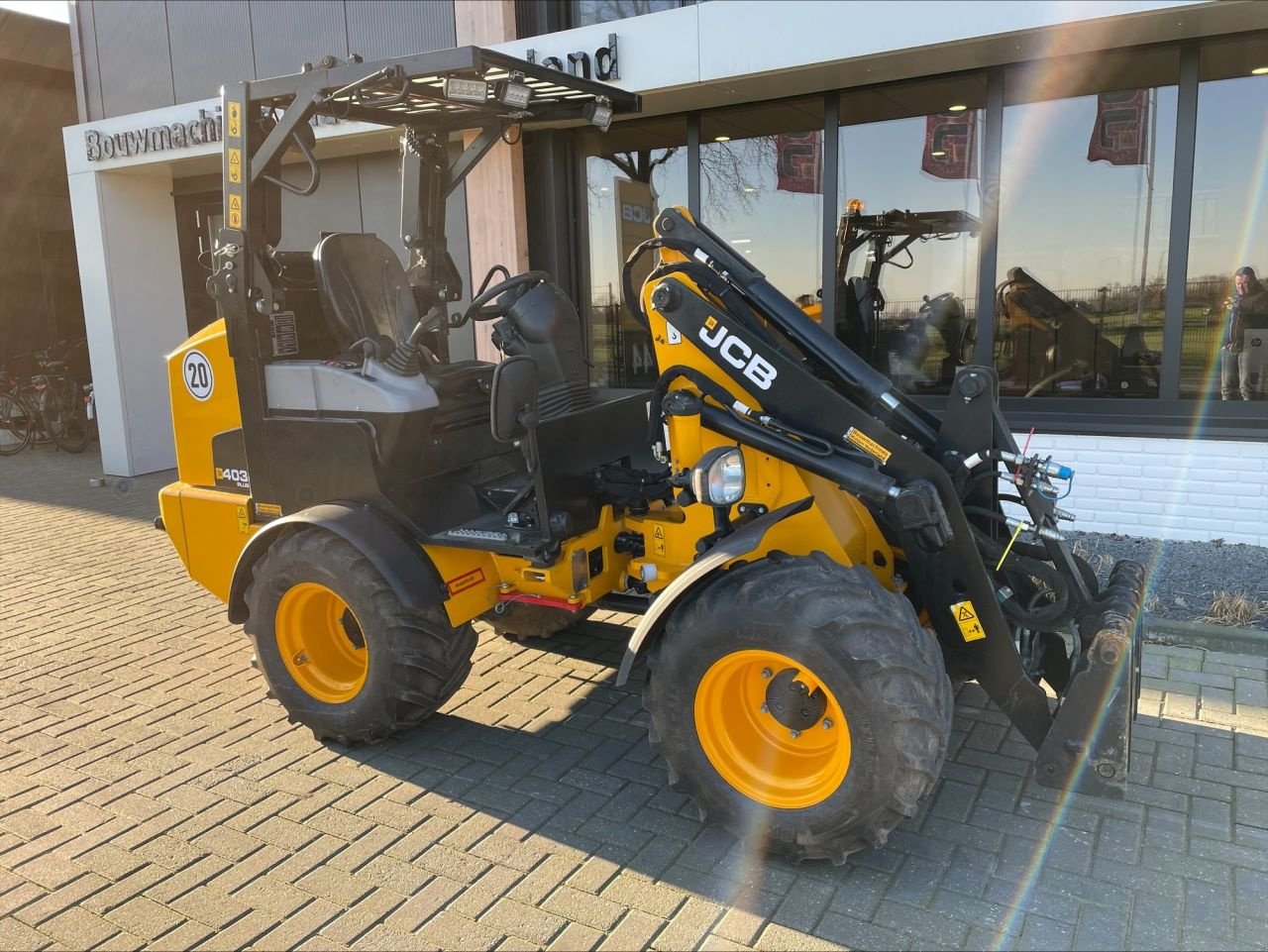 Kompaktlader van het type JCB 403 PLUS, Gebrauchtmaschine in Barneveld (Foto 8)