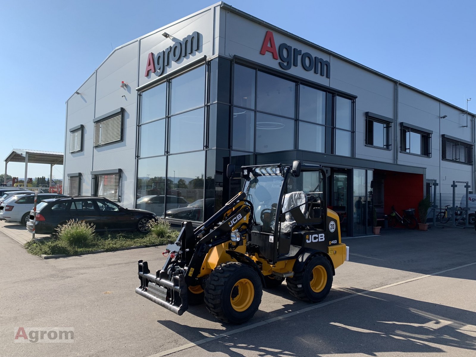 Kompaktlader van het type JCB 403, Neumaschine in Meißenheim-Kürzell (Foto 1)