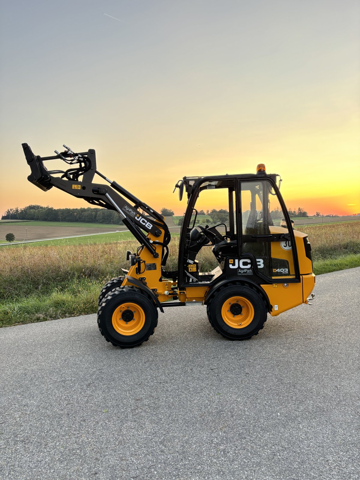 Kompaktlader van het type JCB 403, Gebrauchtmaschine in Mauern (Foto 3)