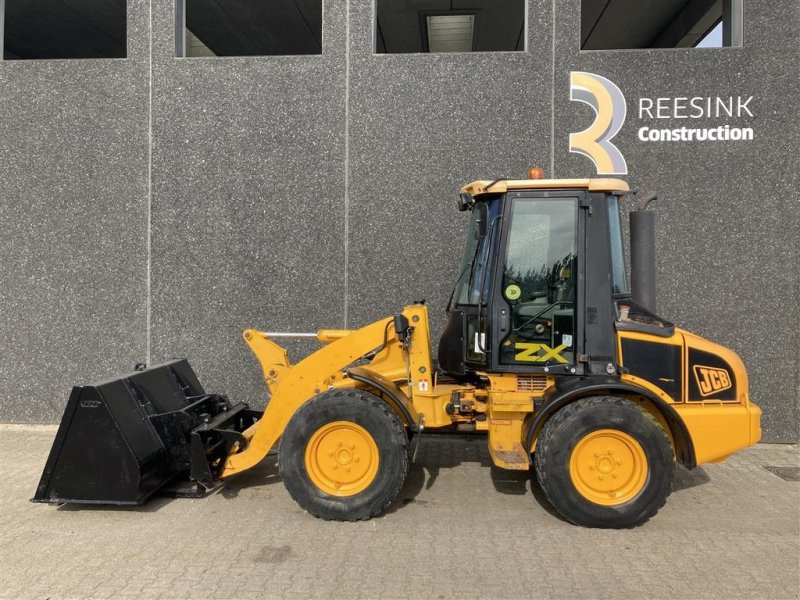 Kompaktlader типа JCB 407 Istandsat, Gebrauchtmaschine в Ulfborg