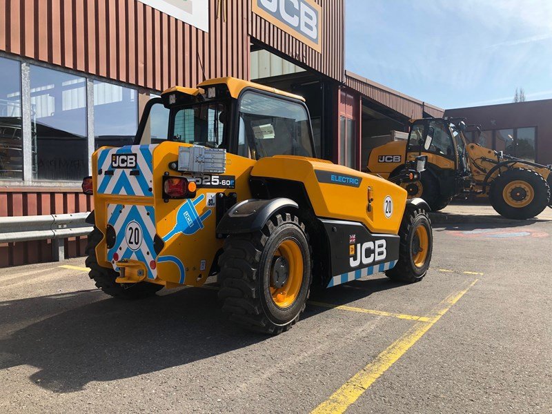 Kompaktlader a típus JCB 525-60E, Neumaschine ekkor: Domdidier (Kép 2)