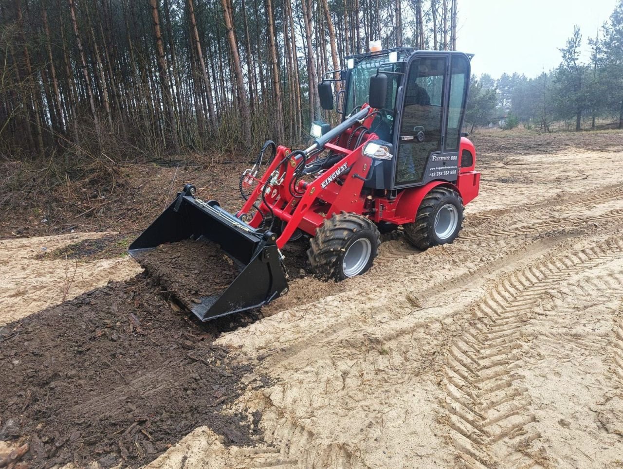 Kompaktlader van het type Kingway Farmer 888, Neumaschine in Hollandscheveld (Foto 7)