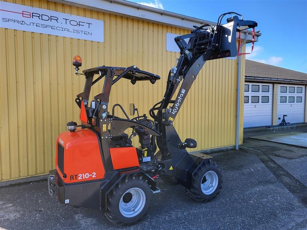 Kompaktlader от тип Kubota RT210-2 Inkl skovl og pallegafler, Gebrauchtmaschine в Sabro (Снимка 6)