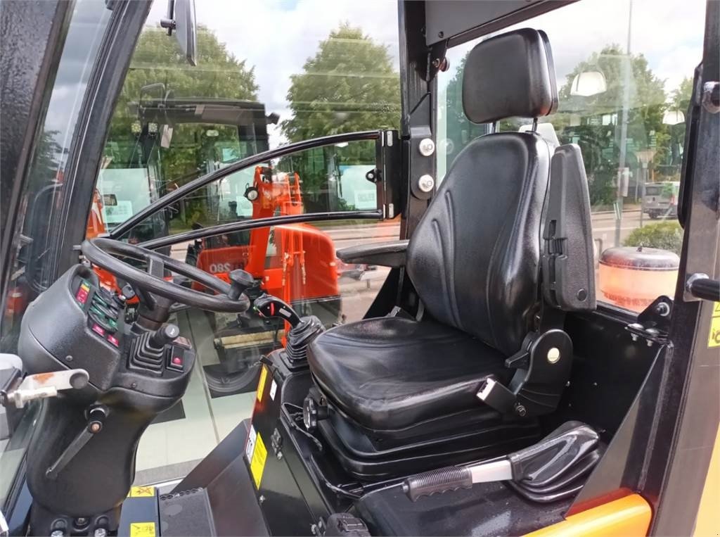 Kompaktlader от тип Kubota rt280, Gebrauchtmaschine в Fårevejle (Снимка 7)